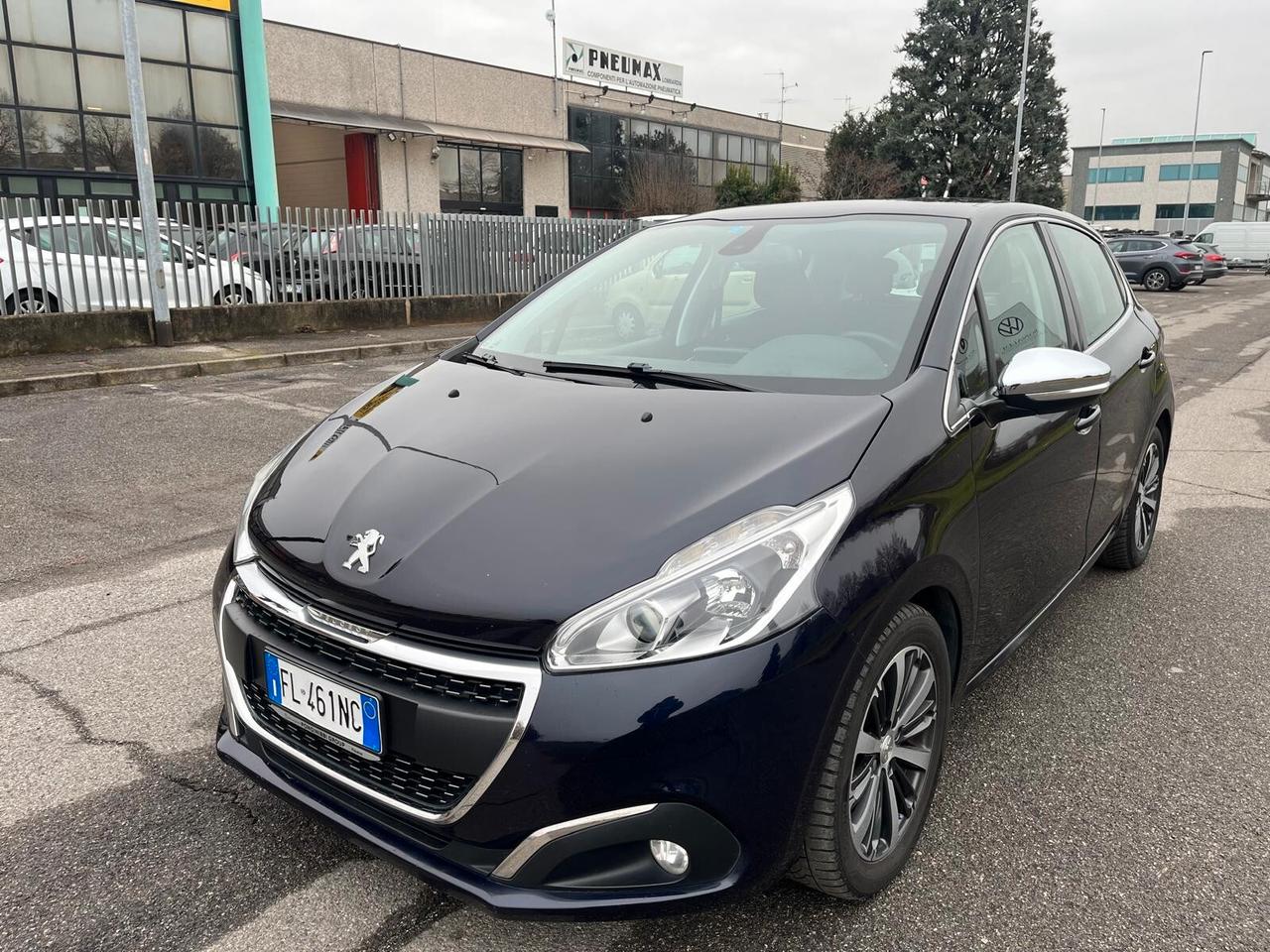 Peugeot 208 BlueHDi 75 5 porte Allure