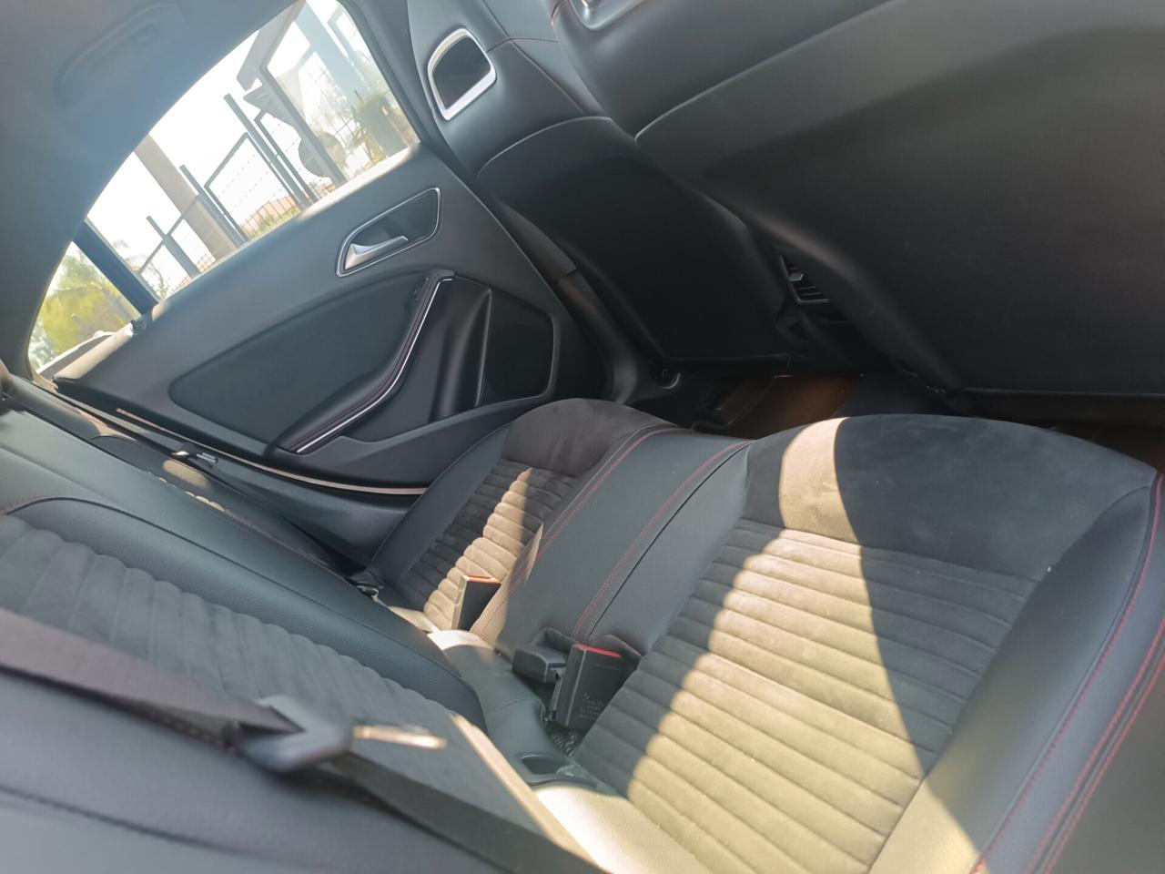 Mercedes-benz CLA 200 d 4Matic Automatic Sport