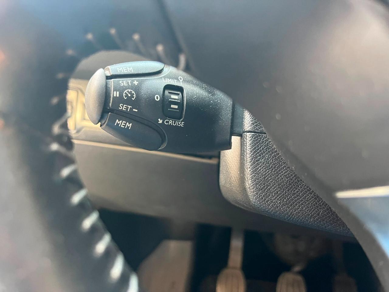 Peugeot 308 1.6 HDi 100cv Buisness