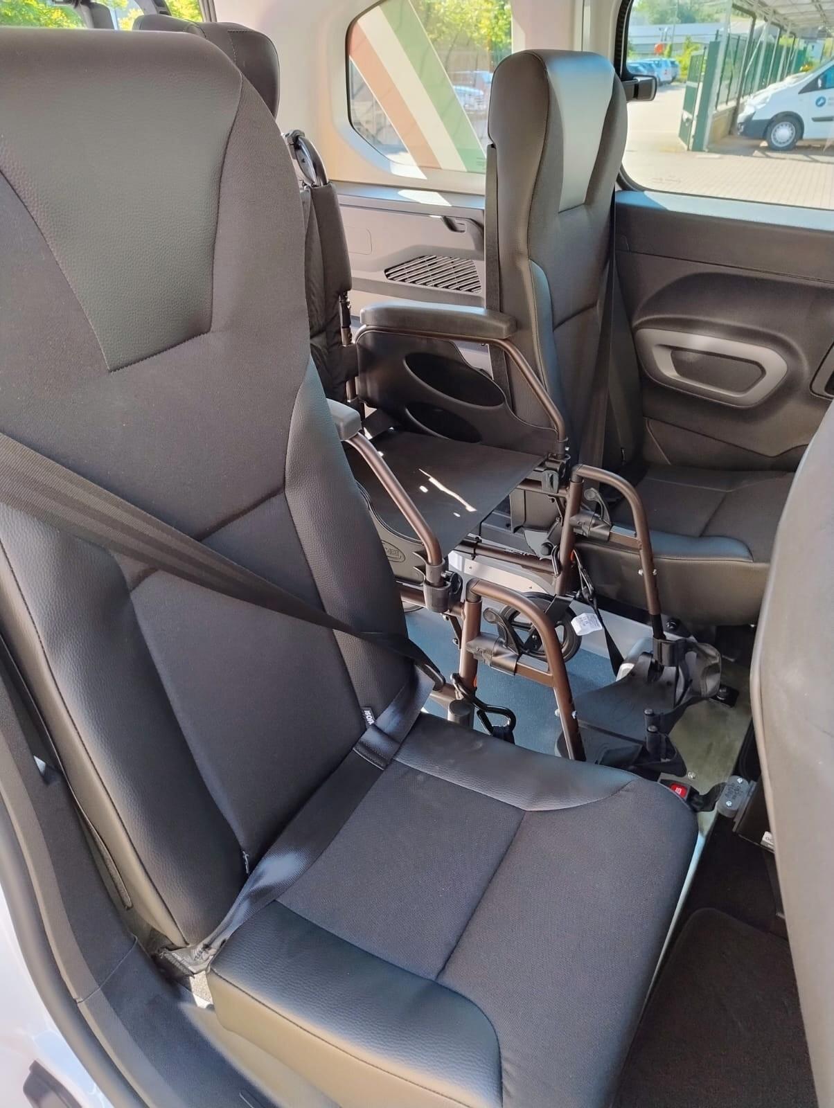 Doblo TRASPORTO DISABILI PRONTA CONSEGNA