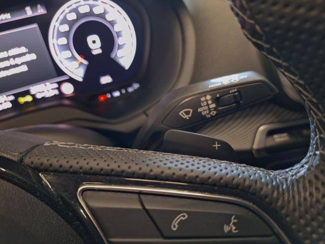 AUDI Q2 30 TDI S tronic S line Edition