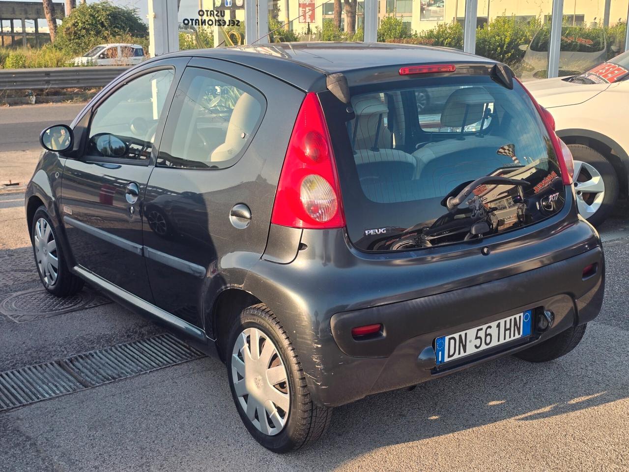 Peugeot 107 1.0 68CV 5p. Sweet Years