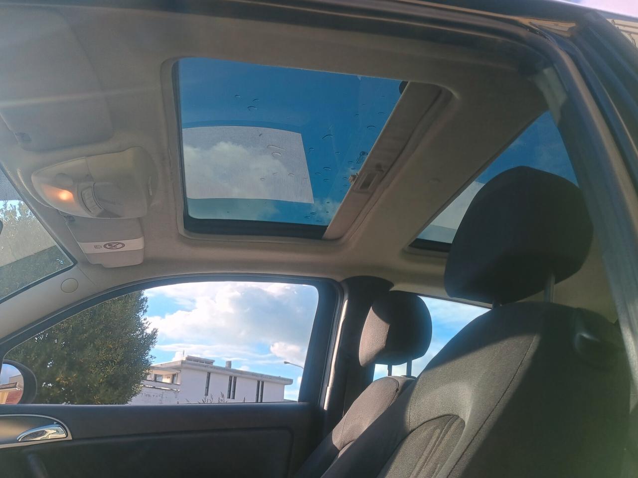 LANCIA YPSILON NEOPATENTATI