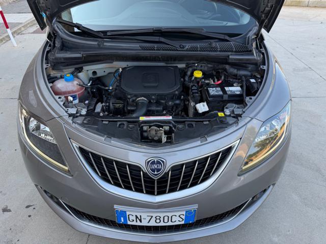 LANCIA Ypsilon GOLD+NAVI CARPLAY+SENSORI+LED