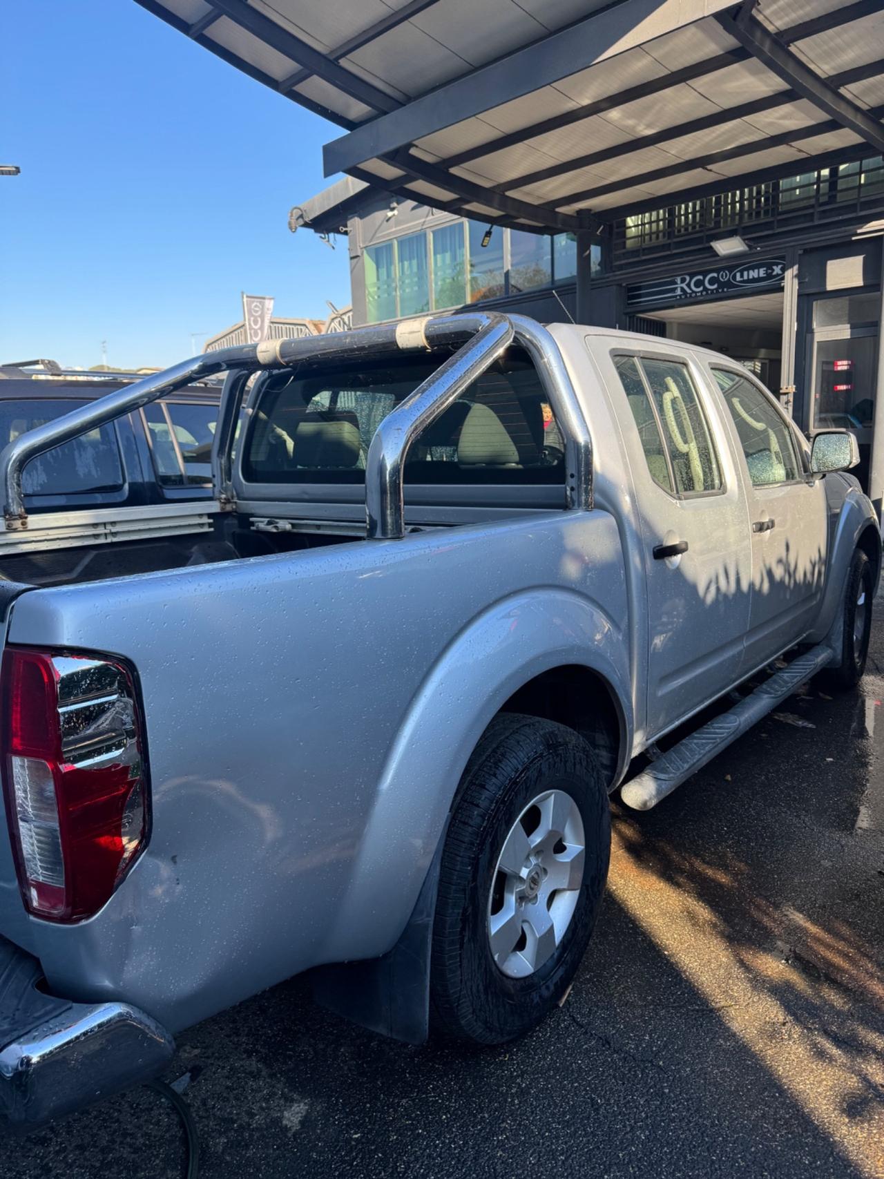 Nissan Navara 2.5 dCi 190CV 4 porte Double Cab LE