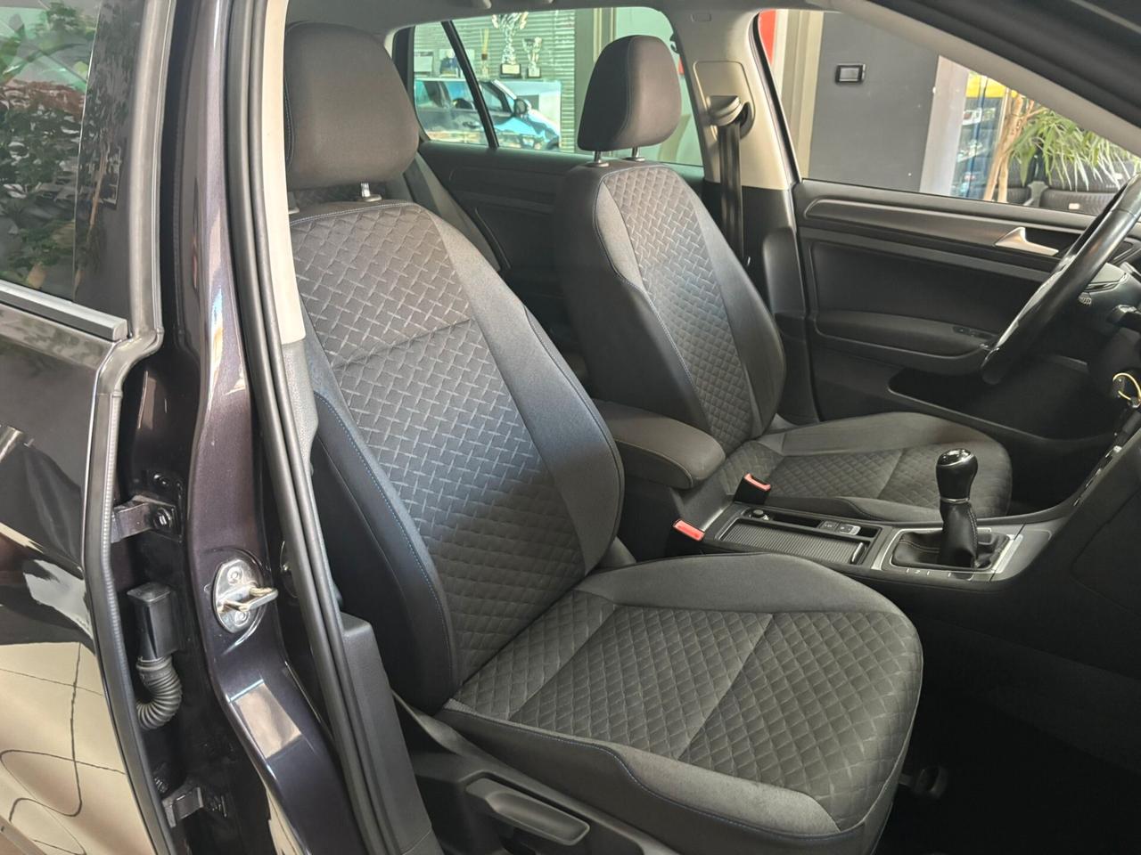 Volkswagen Golf 1.6 TDI 110cv Lounge 5p