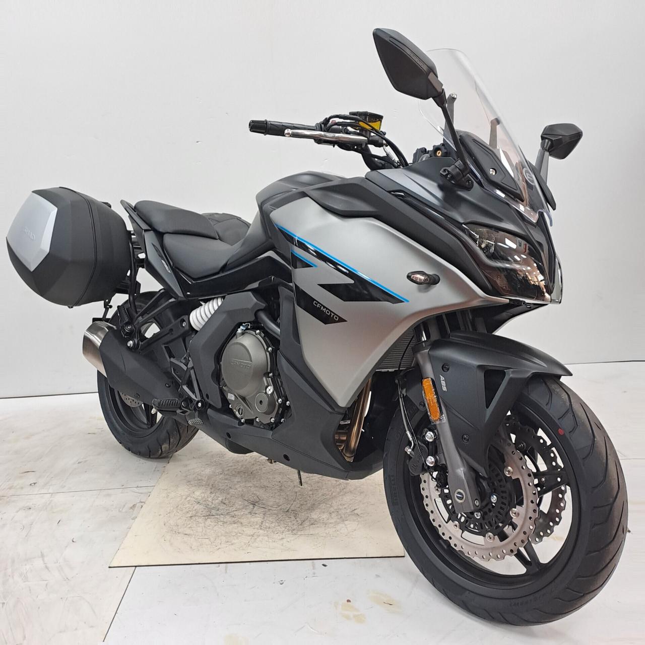 CFMOTO 650 GT DEPOTENZIABILE / DEMO - KM 0