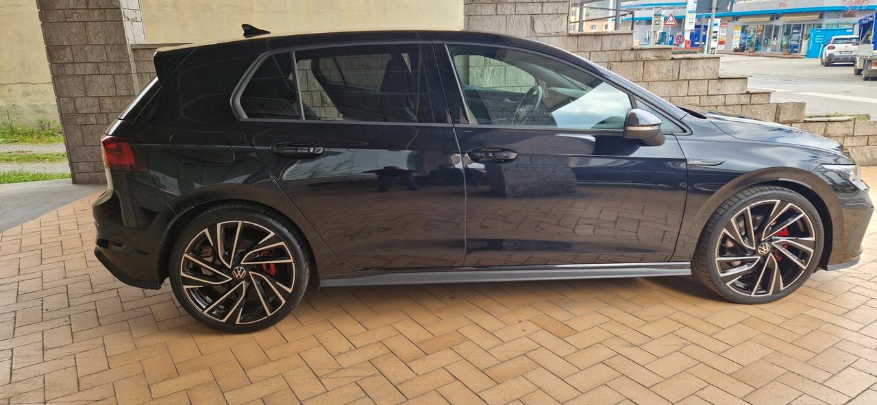 Volkswagen Golf 2.0 TDI DSG GTD Tagliandata