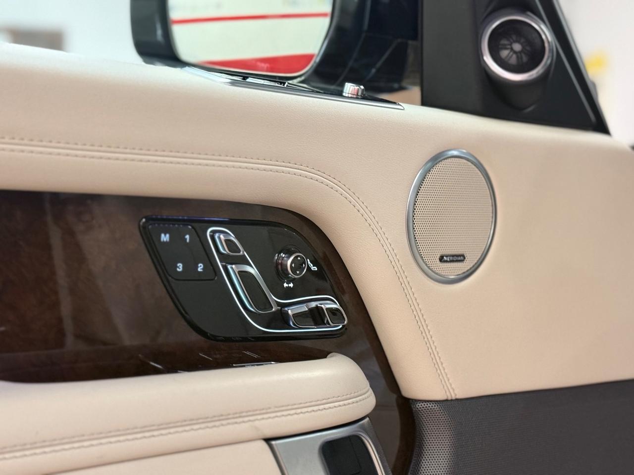 Land Rover Range Vogue Autobiography