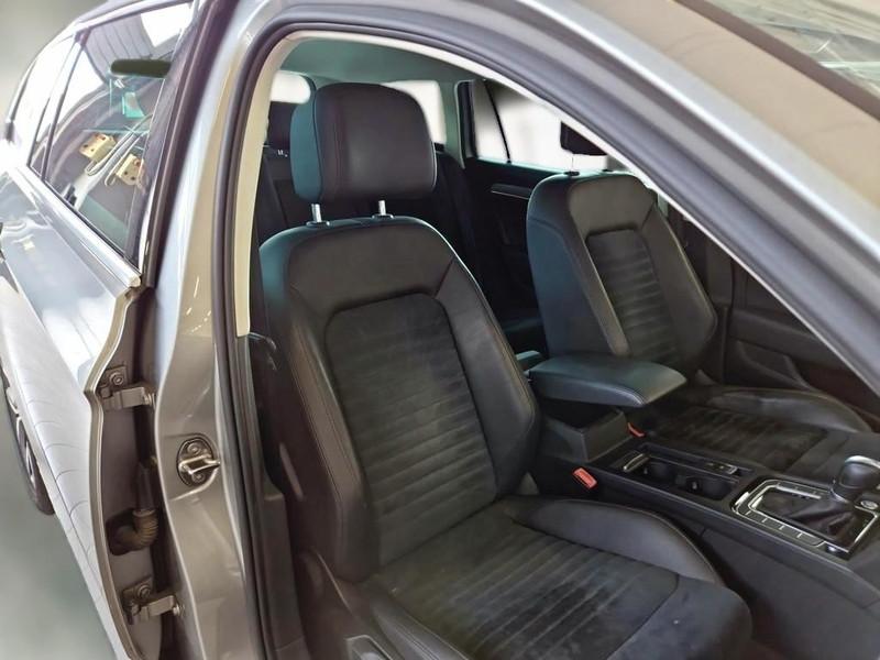 VOLKSWAGEN PASSAT VARIANT 2.0 TDI 110kW Highline BMT DSG