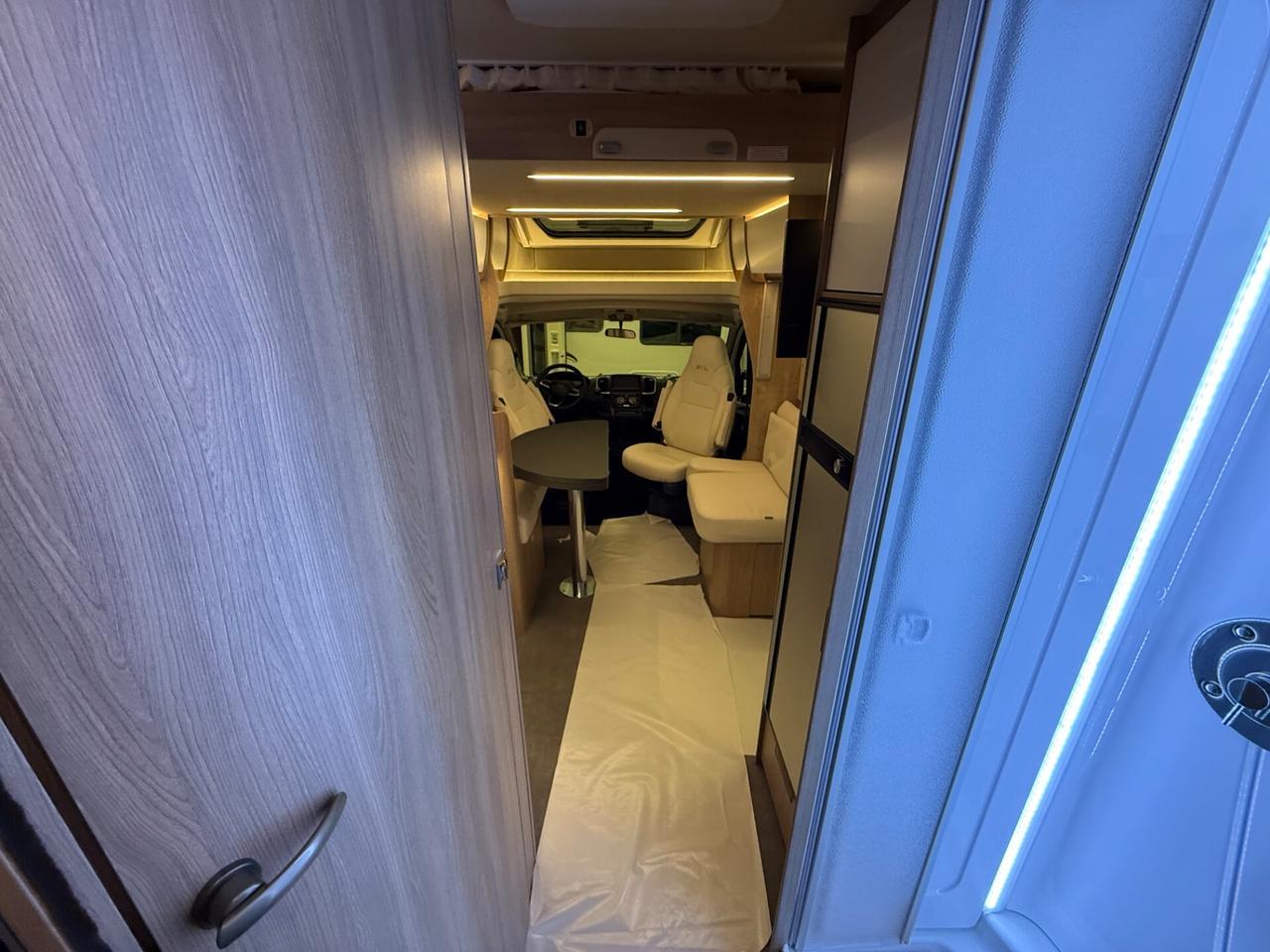 LAIKA ECOVIP L 4012 7.40 NAUTICO SUPER ACCESSORIATO