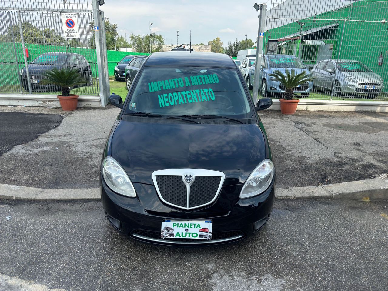 Lancia Ypsilon 1.2 Argento  - Impianto A Metano - Anno 2009