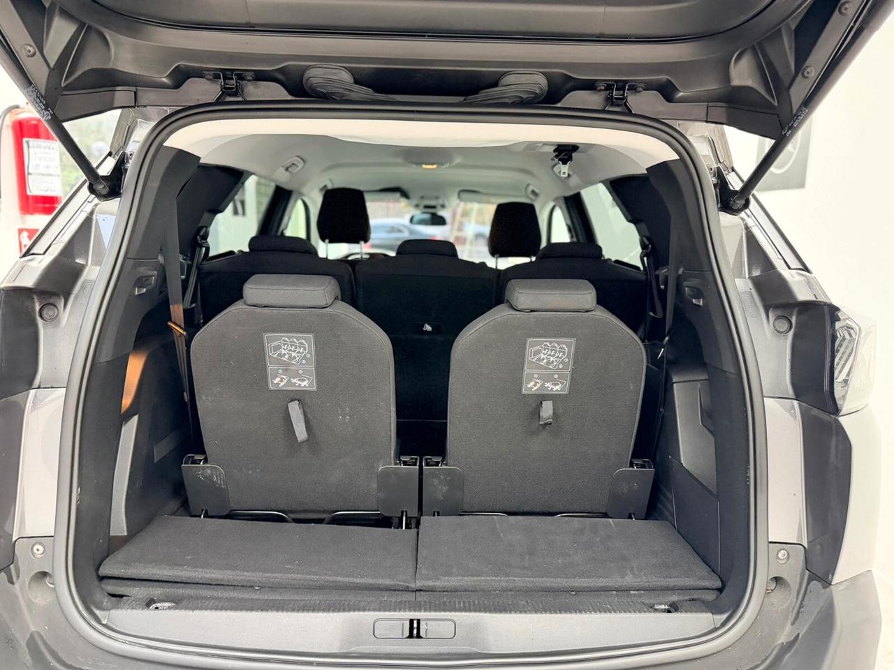 Peugeot 5008 BlueHDi 130 S&S EAT8 Active Pack