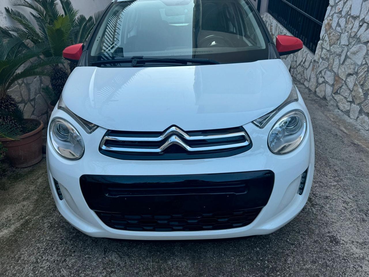 Citroen C1 VTi 68 ETG 5 porte Shine AUTOMATICA