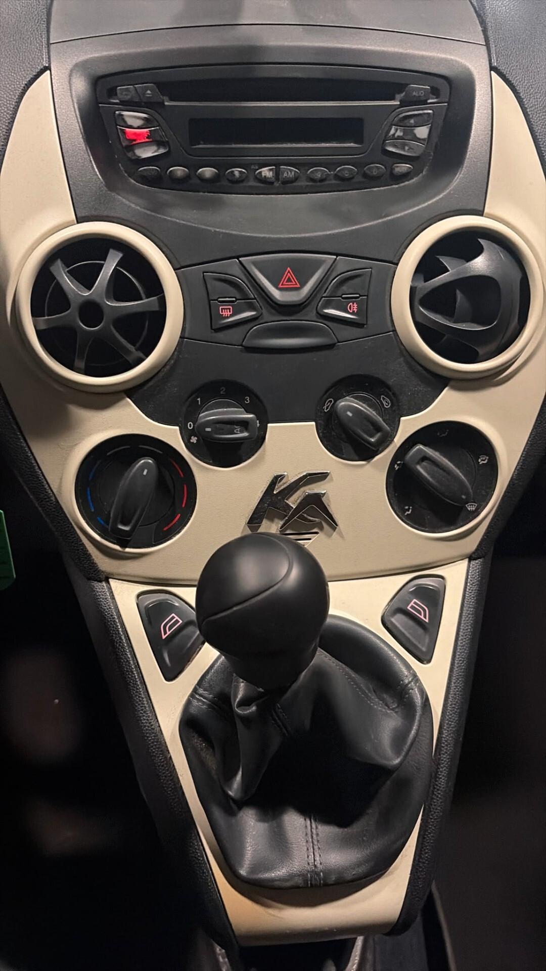 FORD KA DEL 2010 BENZINA ANCHE PER NEOPATENTATI