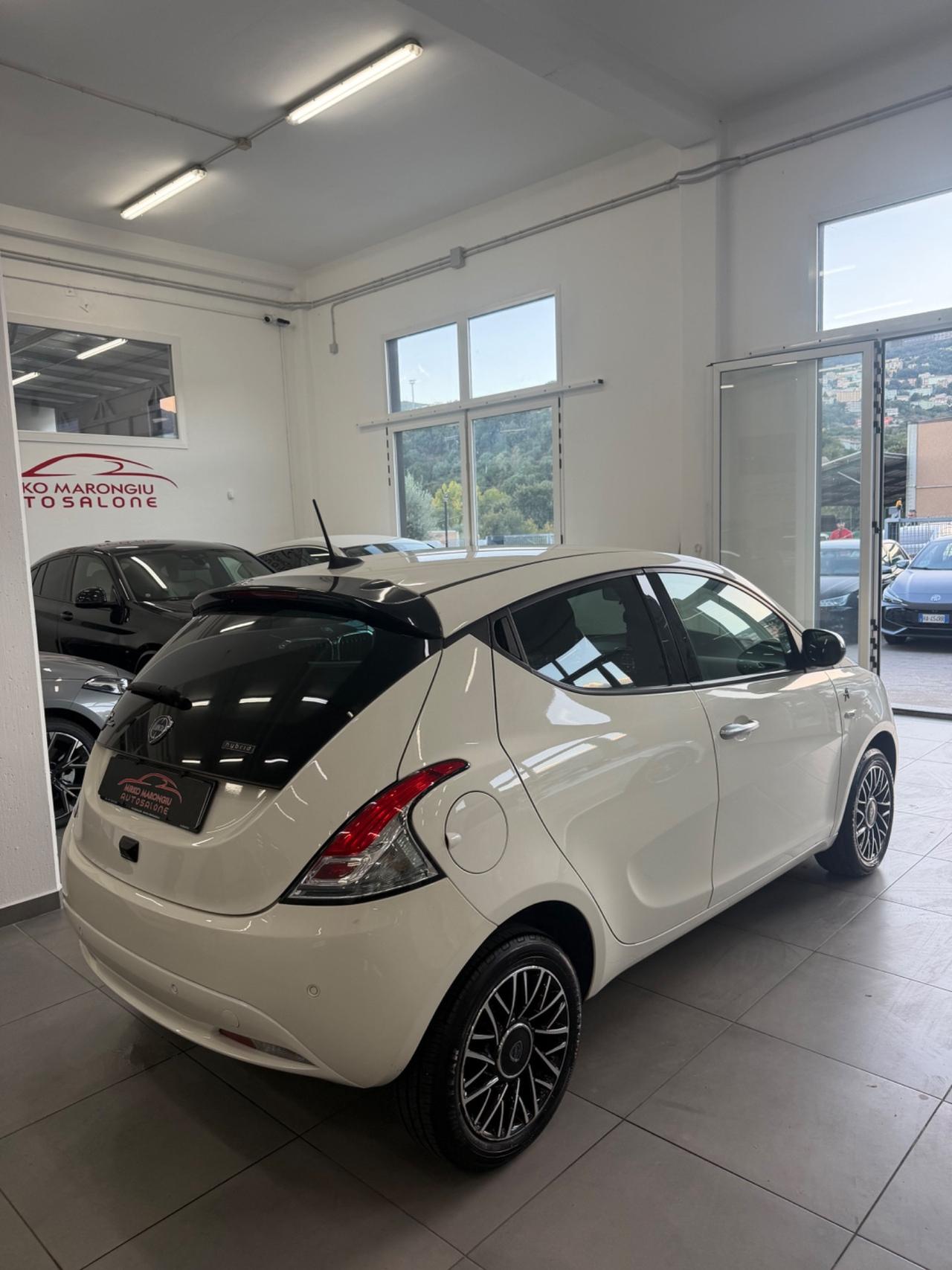 Lancia Ypsilon 1.0 Alberta Ferretti FINANZIABILE