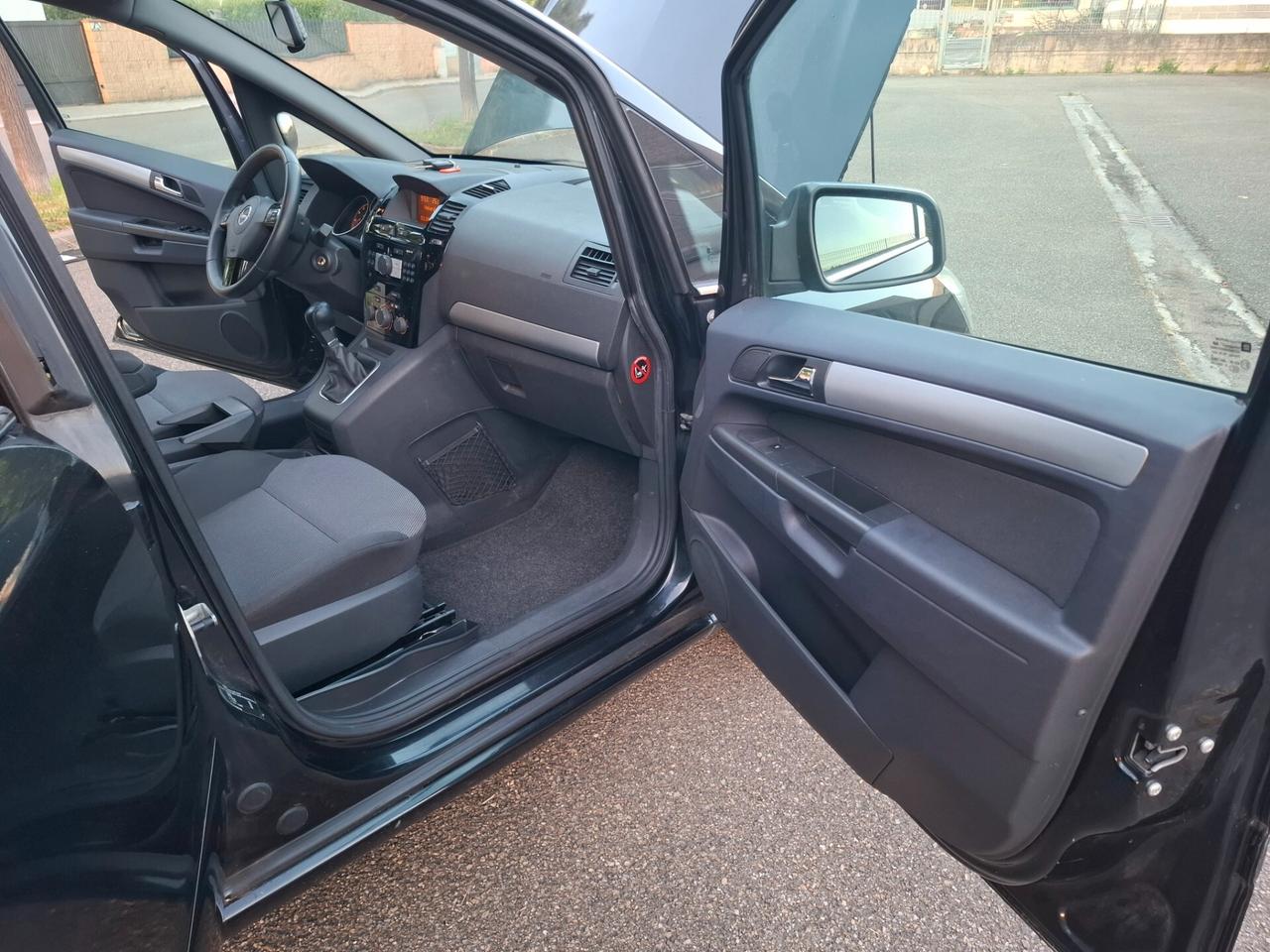 Opel Zafira 1.6 16V ecoM 150CV Turbo One