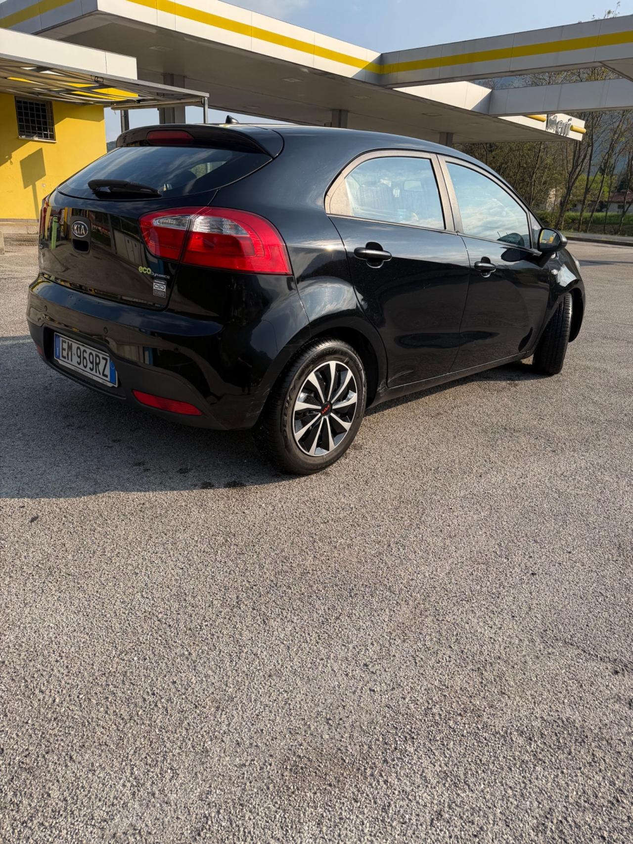 Kia Rio 1.1 CRDi WGT 5p. EX