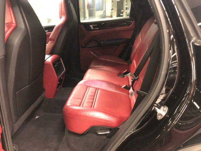 PORSCHE Cayenne 3.0 V6