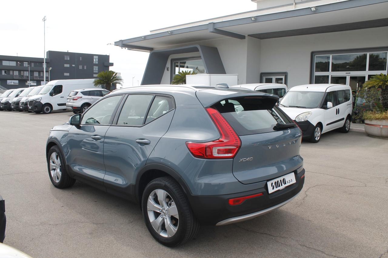 Volvo XC40 D3 Geartronic Momentum Pro