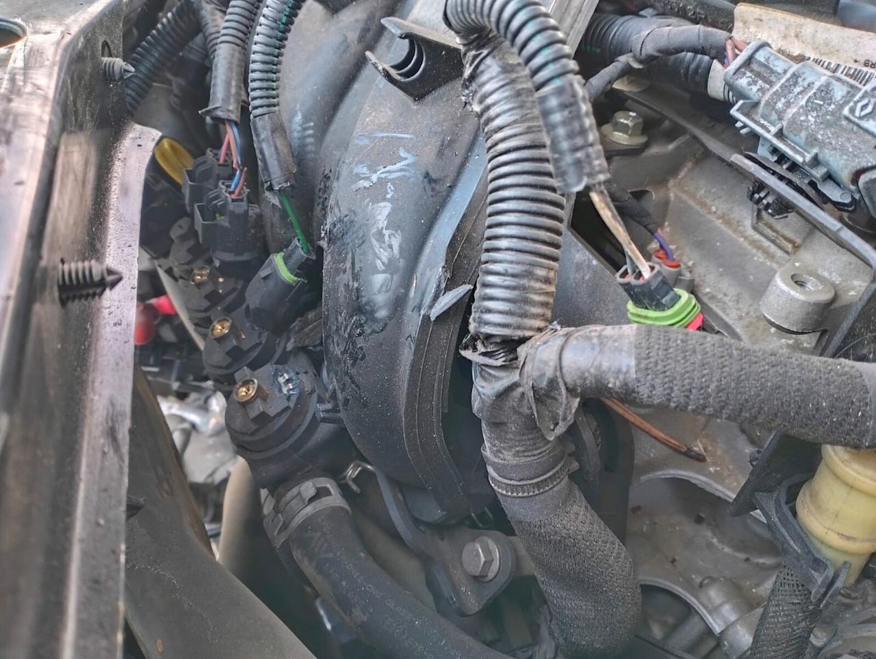 Dacia Duster 1.6 BENZ/GPL - SINISTRATA