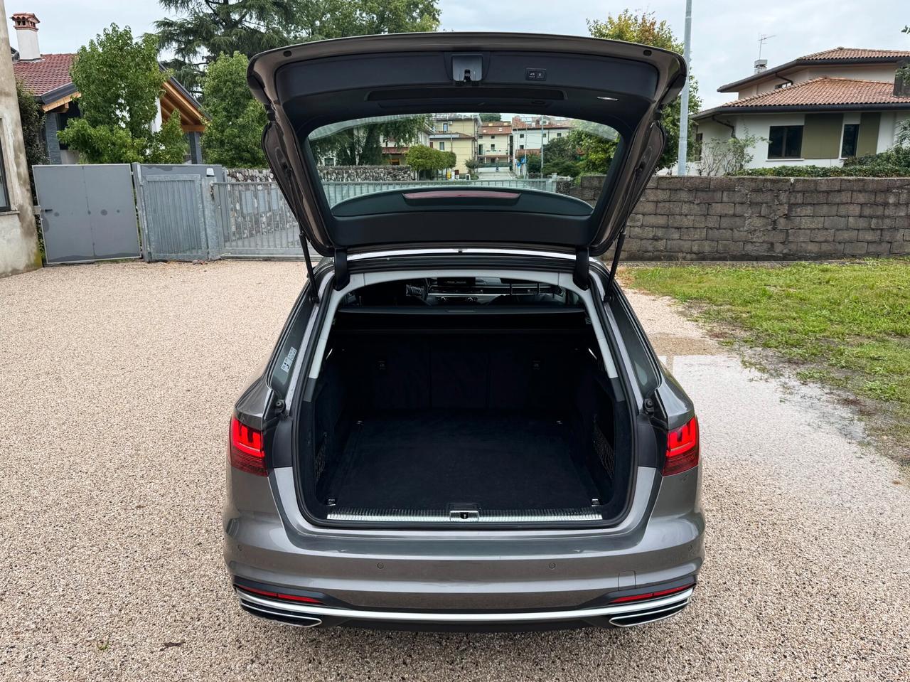 Audi A4 40 TDI Business Advanced Quattro | GANCIO TRAINO