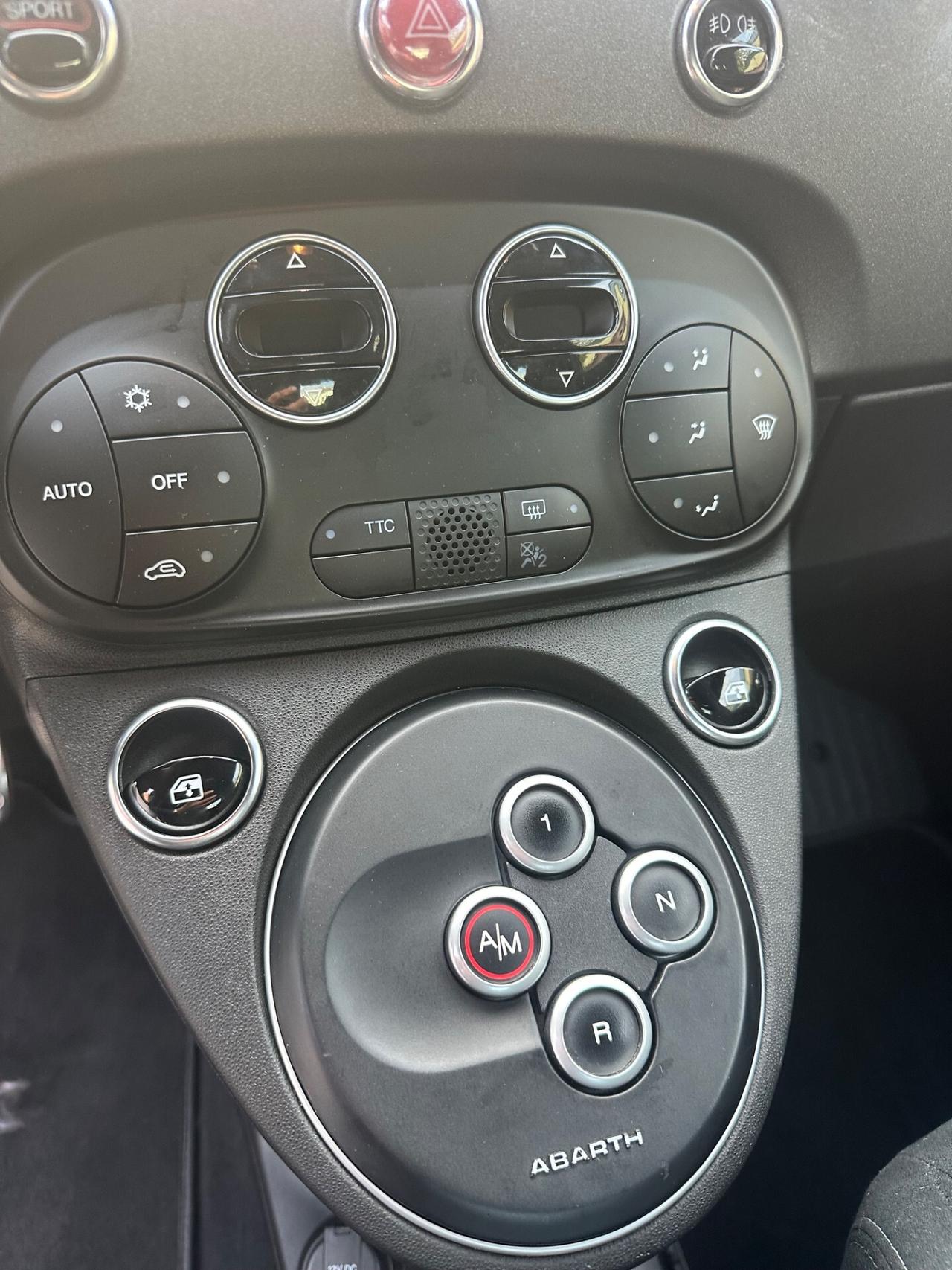 Abarth 595 C 1.4 Turbo T-Jet 180 CV Competizione