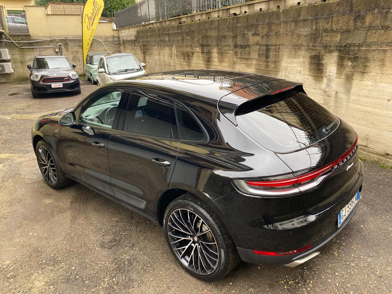 Porsche Macan 2.0 tetto panoramico 245 cv