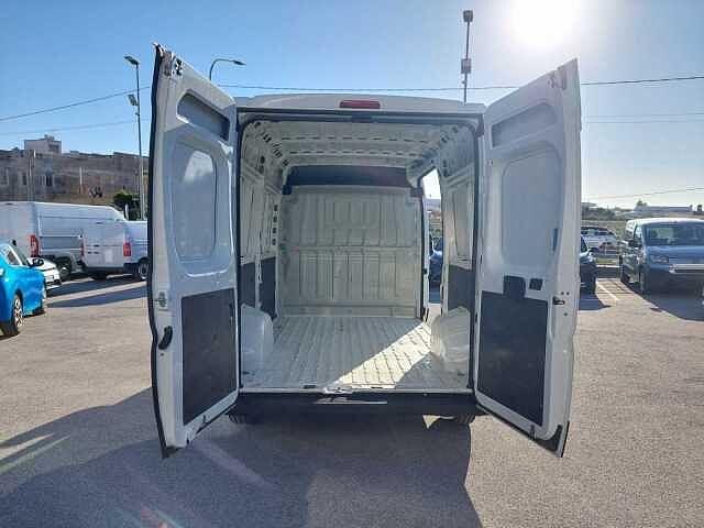 Peugeot Boxer 335 2.2 BlueHDi 140 S&S L2H2