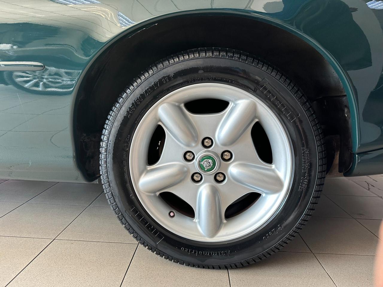 JAGUAR XK8 COUPE' UNICOPROP. PARI AL NUOVO ISCRITTO ASI