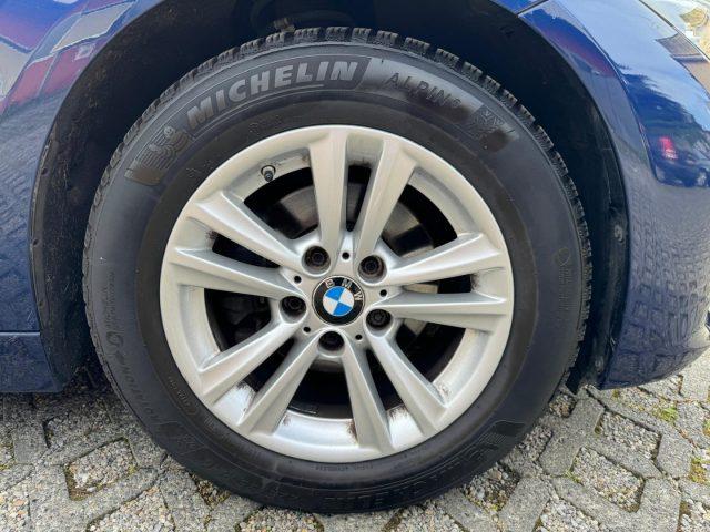 BMW 320 i Touring Business Advantage aut.