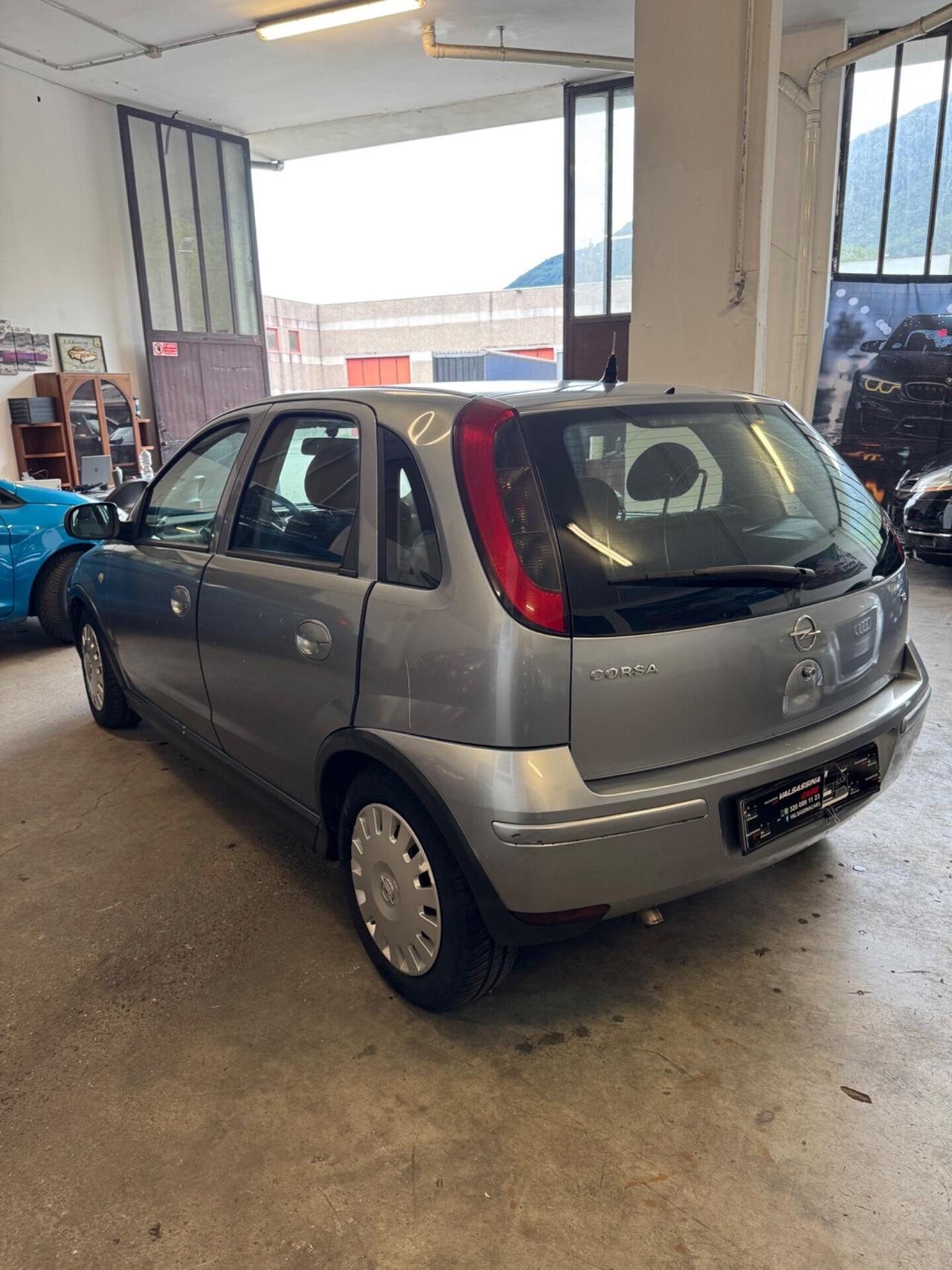 Opel Corsa 1.2i 16V cat 5 porte Enjoy