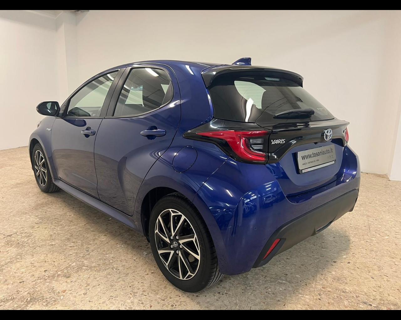 TOYOTA Yaris 1.5h Trend