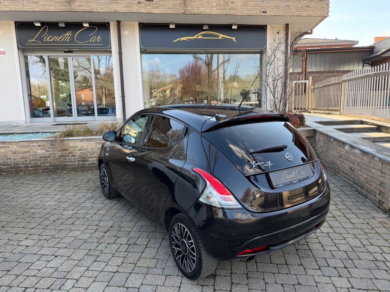 Lancia Ypsilon 1.2 69 CV 5 porte Mya