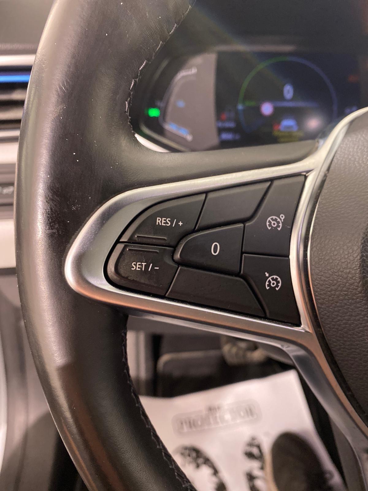 Renault Clio Full Hybrid E-Tech 140 CV 5 porte Initiale Paris