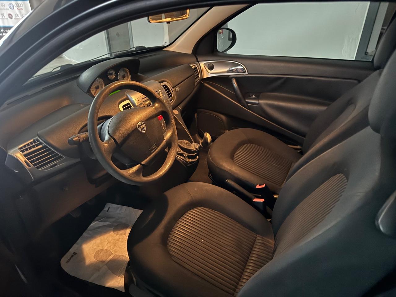 Lancia Ypsilon 1.4 Argento Ecochic GPL