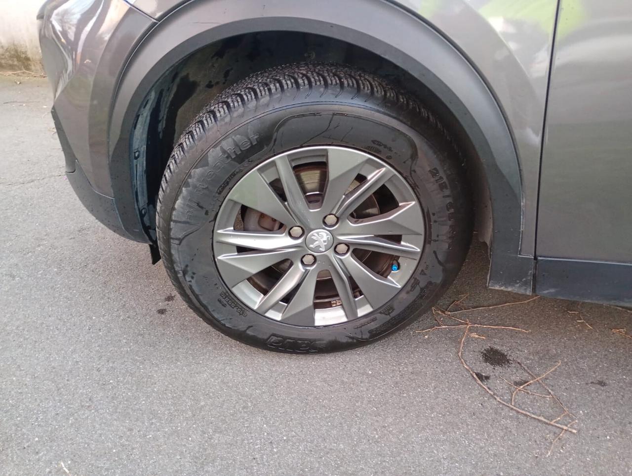 Peugeot 2008 PureTech Turbo 130 S&S Allure POSSIBILITA' DI GARANZIA EUROPEA FINO A 60 MESI COMPRENSIVA DELLA CINGHI DISTRIBUZIONE