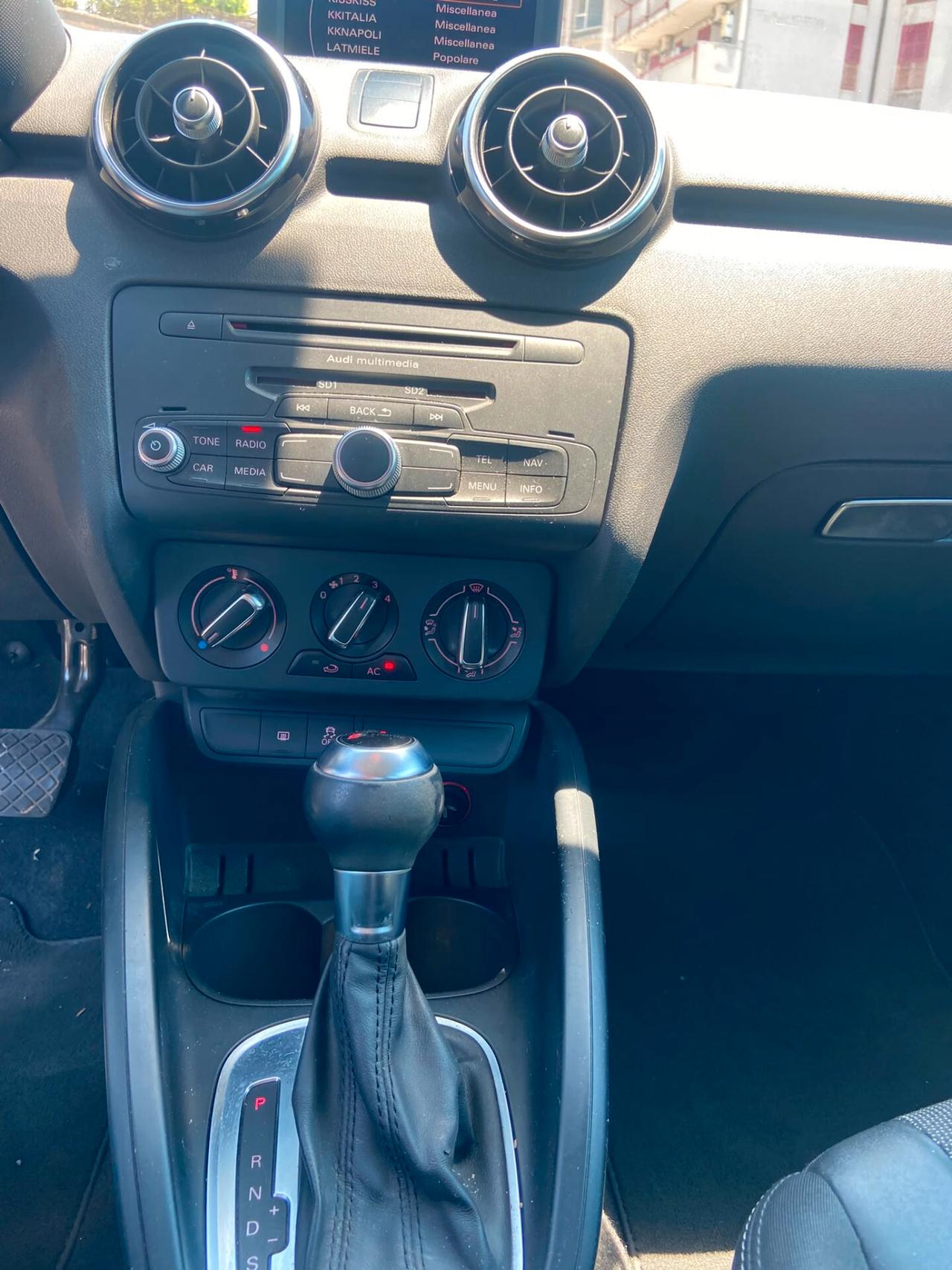Audi A1 1.6 TDI S tronic line edition plus