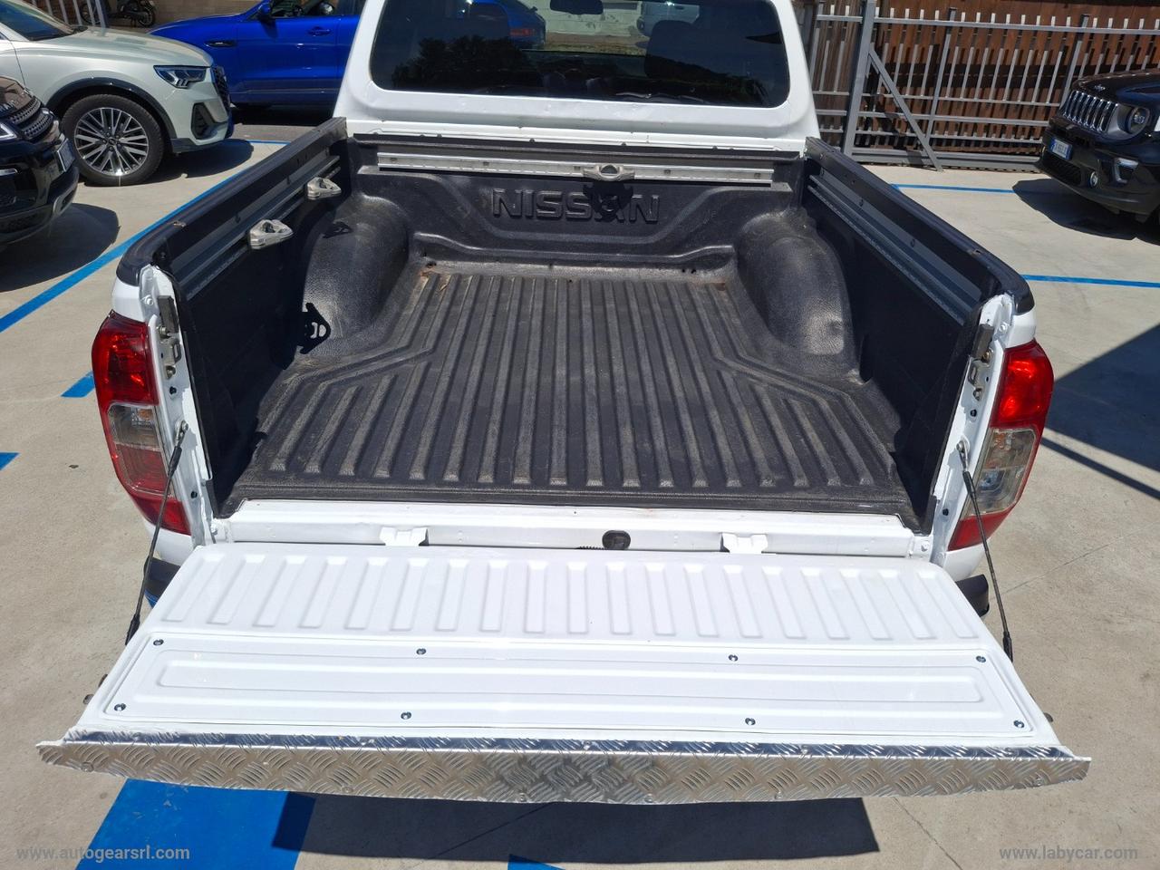NISSAN Navara 2.3 dCi 4WD Double Cab Acenta