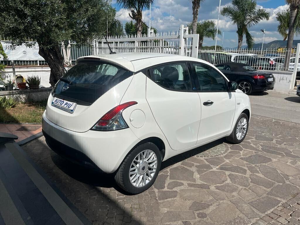 Lancia Ypsilon 1.2 69 CV 5 porte S&S Gold BONUS GPL