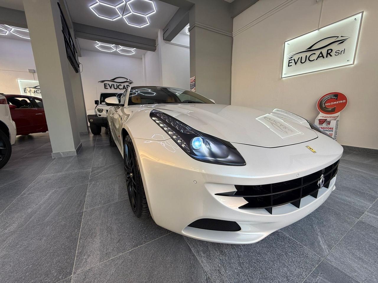 Ferrari FF 2012 Tailor Made – Full Optional – Bianco Perla – Tagliandi Ferrari
