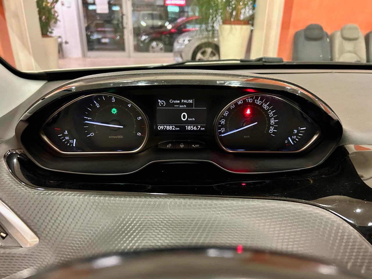 Peugeot 2008 BlueHDi 120 S&S Allure