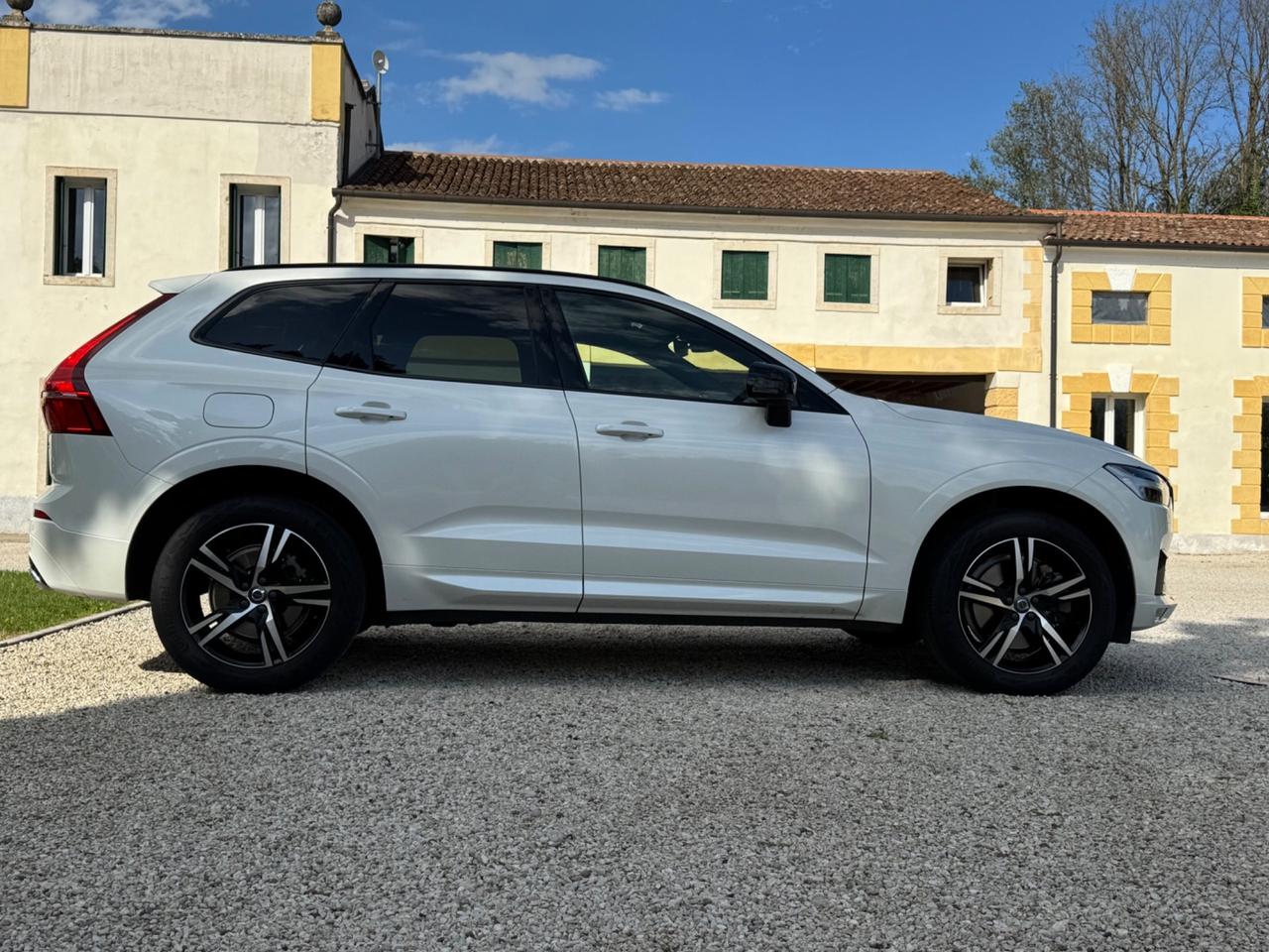 Volvo XC 60 XC60 B4 Geartronic R-design