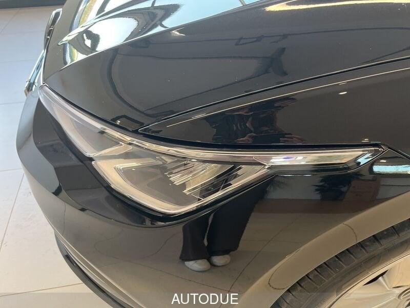 Volkswagen Golf 8 2.0 TDI SCR LIFE DSG 115 CV