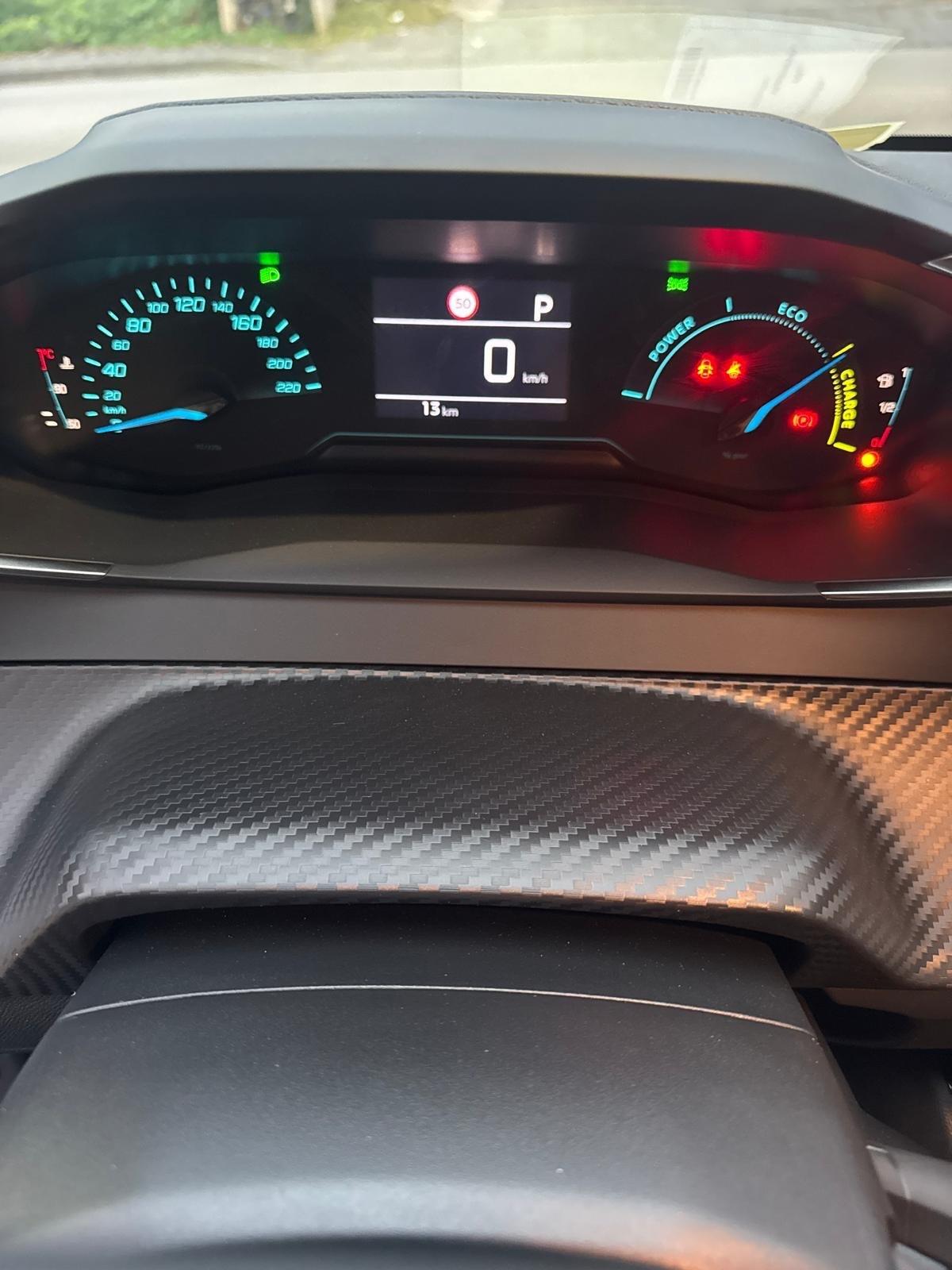 Peugeot 208 Hybrid 110 e-DCS6 Style