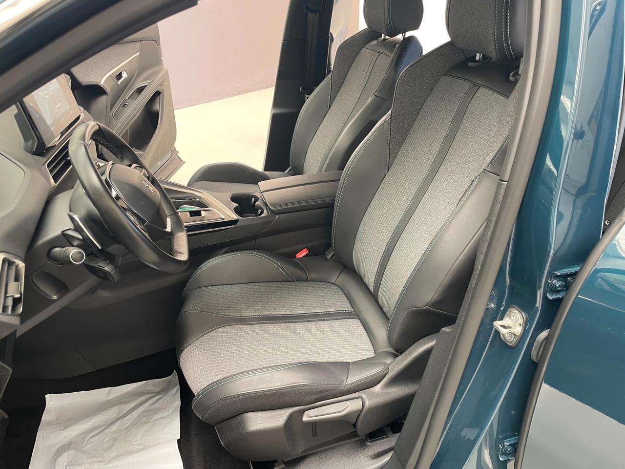 Peugeot 3008 1.5 BlueHDi 130 S&S EAT8 Allure Pack