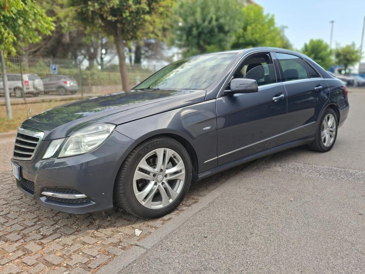 Mercedes-benz E 220 CDI BlueEFFICIENCY Avantg.AMG