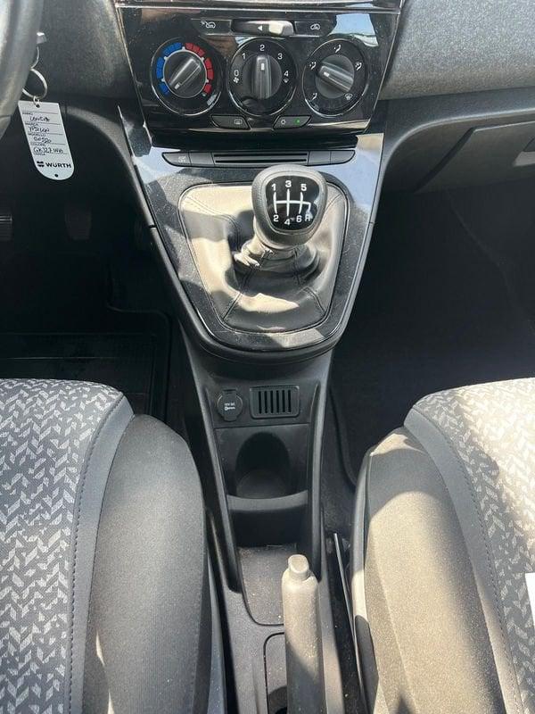 Lancia Ypsilon Ypsilon 1.0 FireFly 5 porte S&S Hybrid Silver