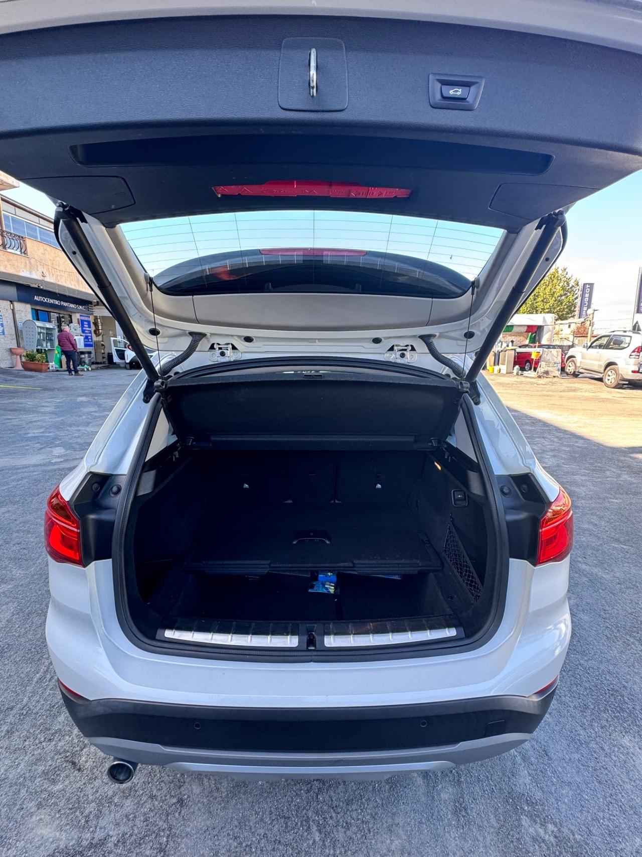 Bmw X1 sDrive16d Advantage tetto apribile
