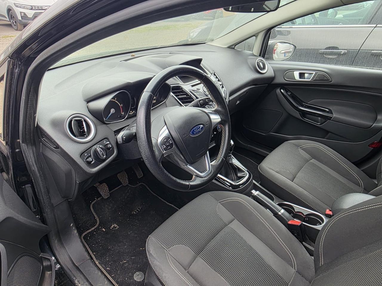 Ford Fiesta 1.5 TDCi 75CV 5 porte Black & White Edition